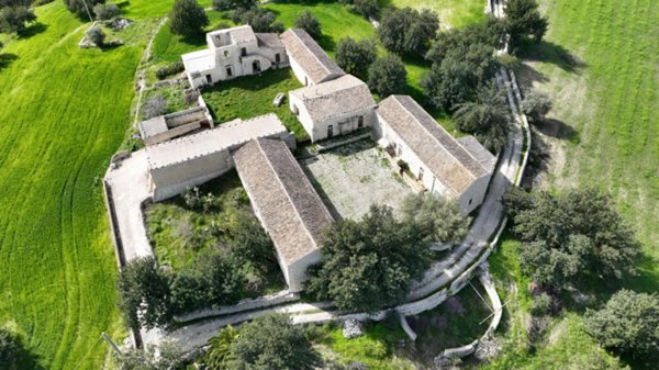 casa indipendente in vendita a Rosolini