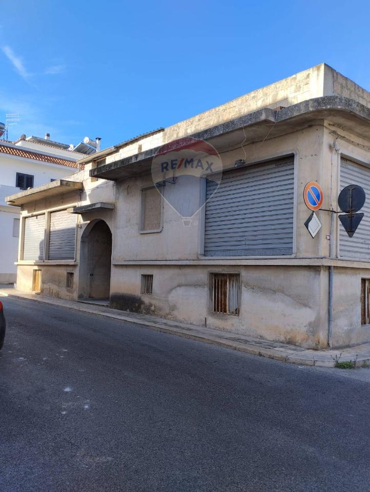 casa indipendente in vendita a Rosolini