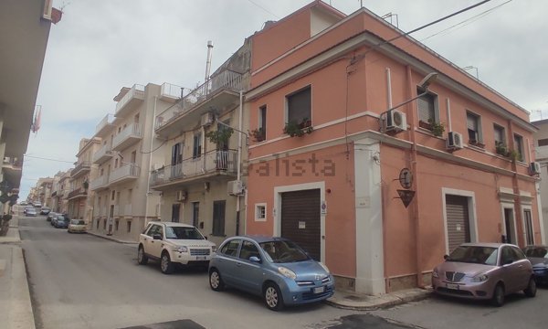 casa indipendente in vendita a Rosolini