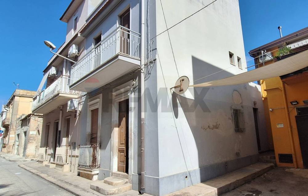 casa indipendente in vendita a Rosolini