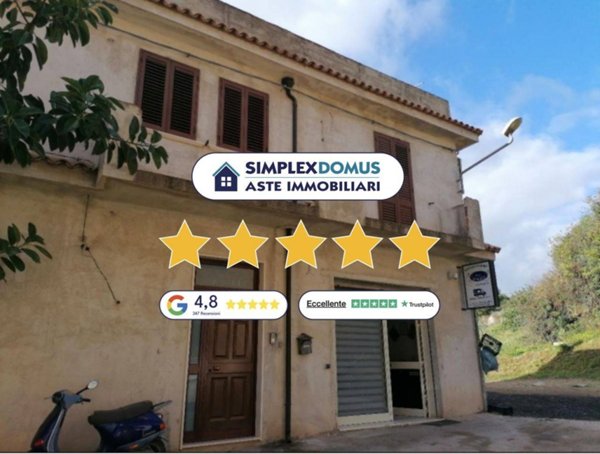 casa indipendente in vendita a Rosolini