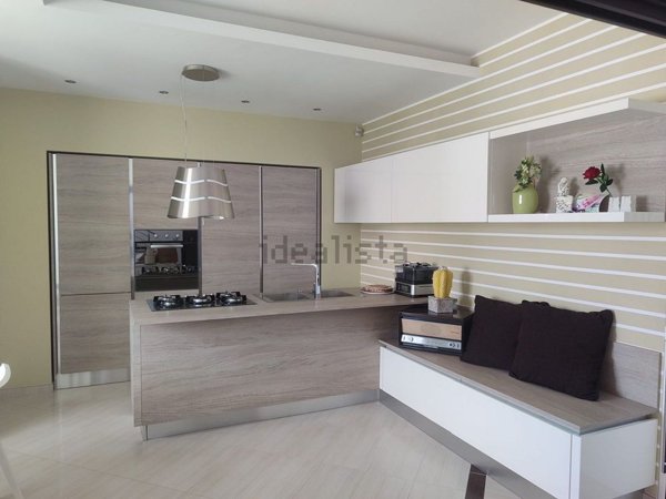 casa indipendente in vendita a Rosolini