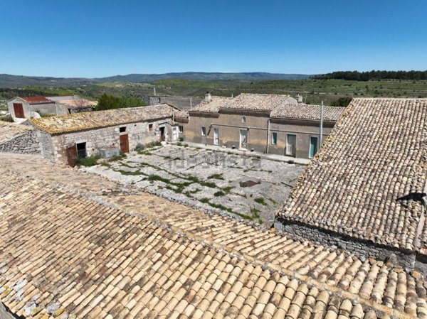 terreno agricolo in vendita a Rosolini