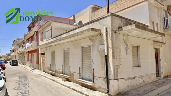 casa indipendente in vendita a Rosolini