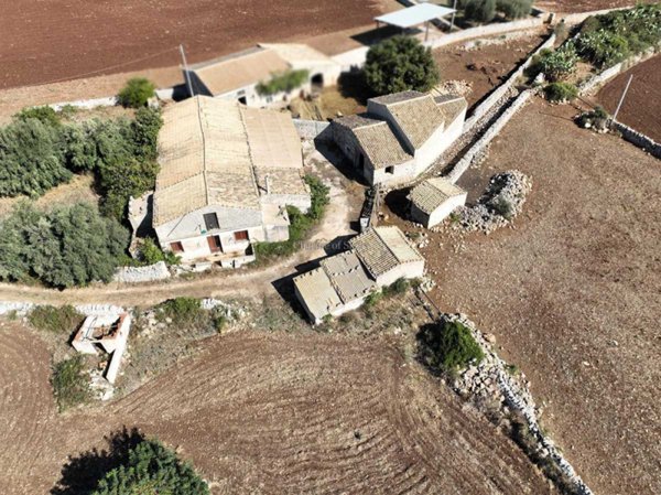 casa indipendente in vendita a Rosolini