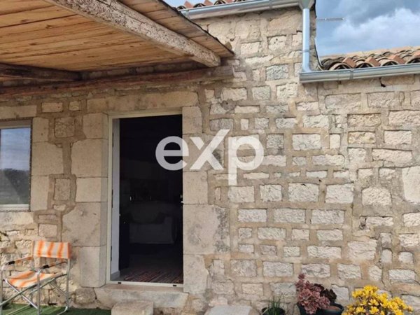 casa indipendente in vendita a Rosolini
