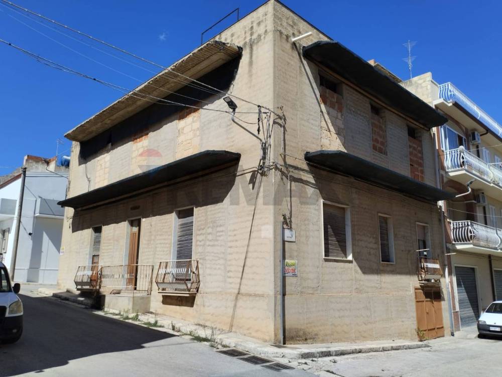 casa indipendente in vendita a Rosolini