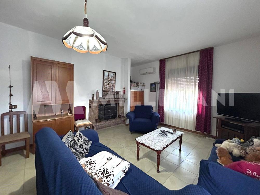 casa indipendente in vendita a Rosolini