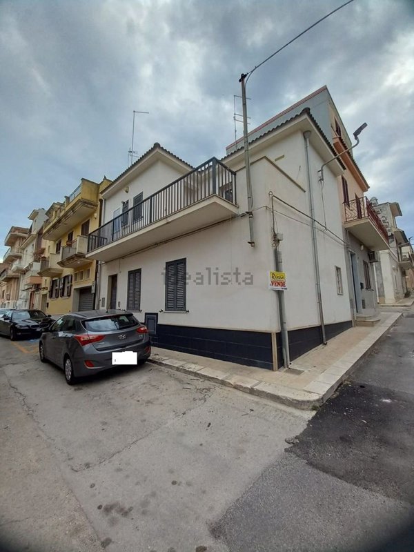 casa indipendente in vendita a Rosolini