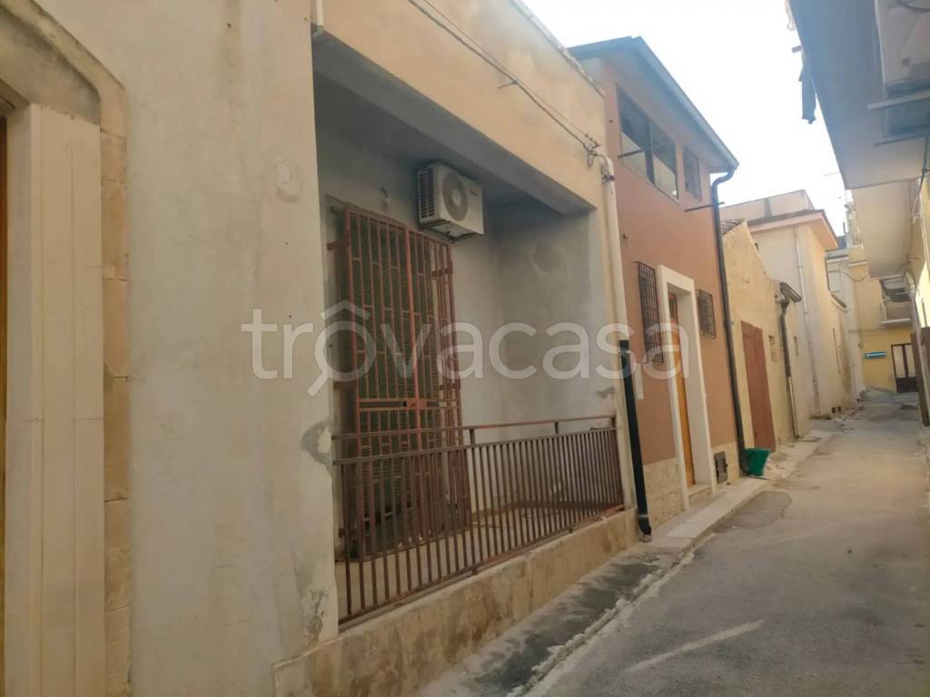 appartamento in vendita a Rosolini