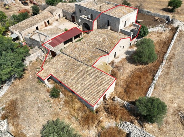 casale in vendita a Rosolini