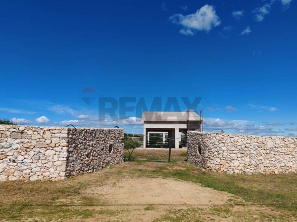 casa indipendente in vendita a Rosolini