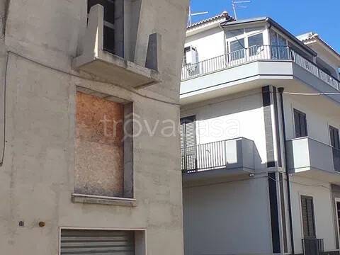 casa indipendente in vendita a Rosolini