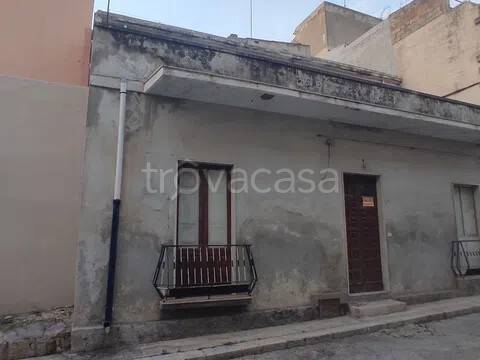 casa indipendente in vendita a Rosolini