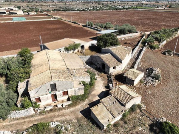 casale in vendita a Rosolini
