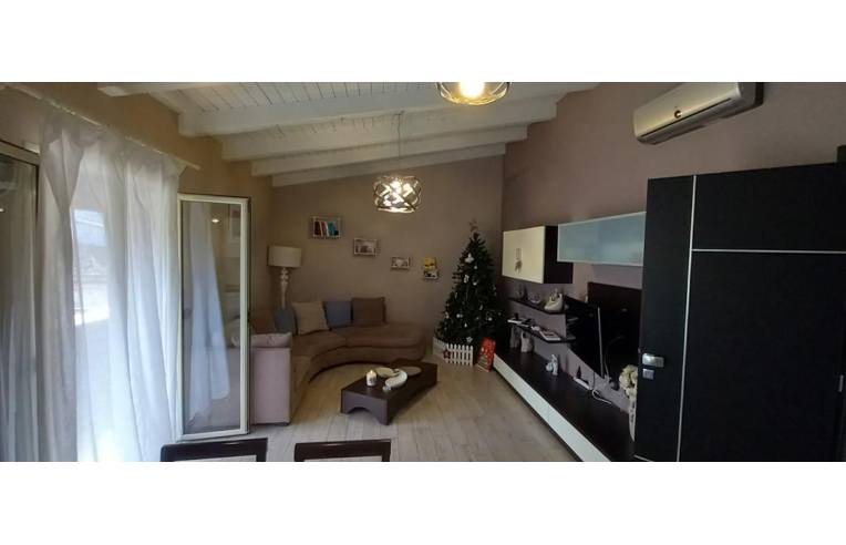casa indipendente in vendita a Rosolini