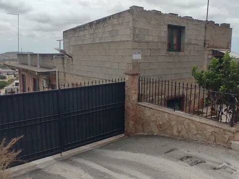 casa indipendente in vendita a Rosolini