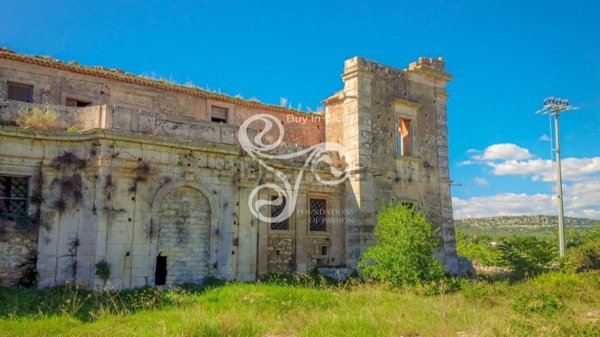 casa indipendente in vendita a Siracusa in zona Belvedere