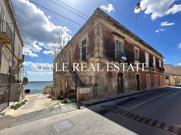 appartamento in vendita a Siracusa in zona Centro Città