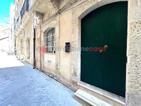 appartamento in vendita a Siracusa in zona Isola Ortigia
