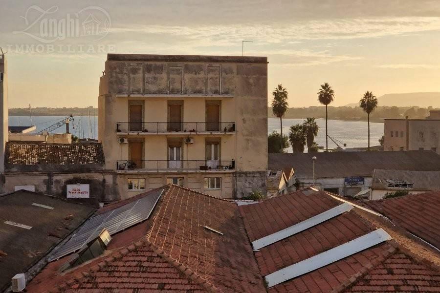 appartamento in vendita a Siracusa in zona Centro Città