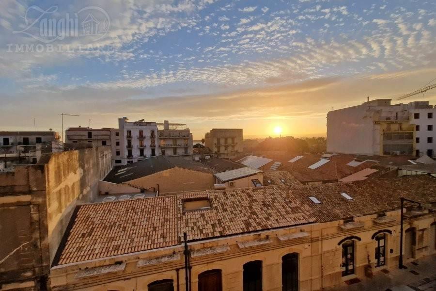 appartamento in vendita a Siracusa in zona Centro Città
