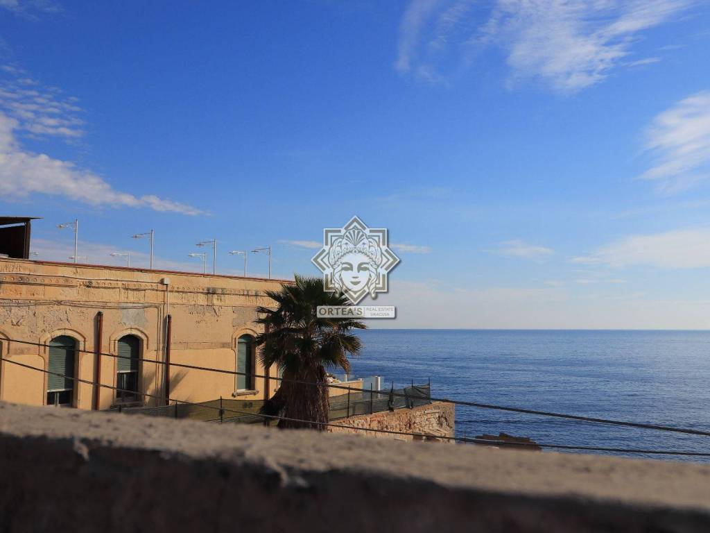 casa indipendente in vendita a Siracusa in zona Borgata