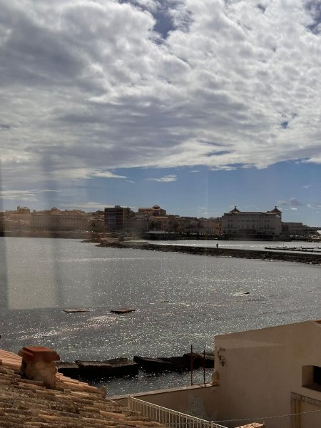 casa indipendente in vendita a Siracusa in zona Borgata