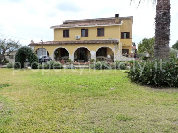 casa indipendente in vendita a Siracusa in zona Ognina