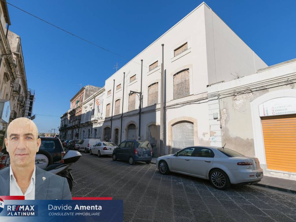 appartamento in vendita a Siracusa in zona Isola Ortigia