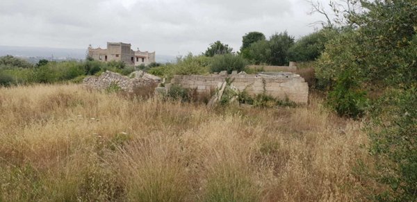 terreno edificabile in vendita a Siracusa in zona Belvedere