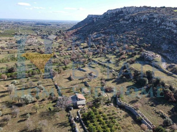 casa indipendente in vendita a Siracusa in zona Isola Ortigia