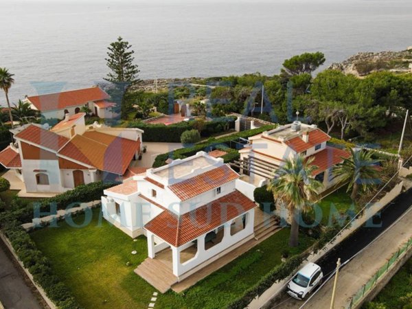 casa indipendente in vendita a Siracusa in zona Isola / Plemmirio
