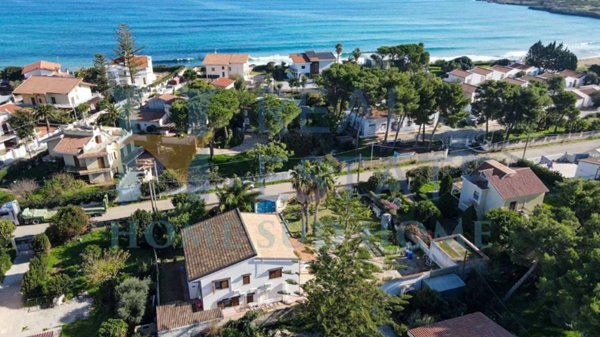 villa in vendita a Siracusa in zona Borgata