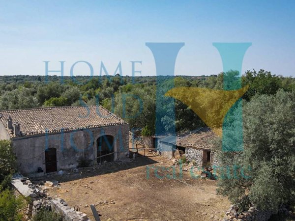 casa indipendente in vendita a Siracusa in zona Cassibile