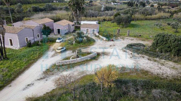 casa indipendente in vendita a Siracusa