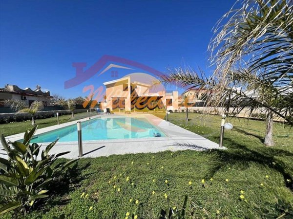 casa indipendente in vendita a Siracusa in zona Isola / Plemmirio