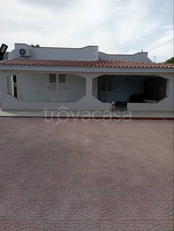 casa indipendente in vendita a Siracusa in zona Fontane Bianche