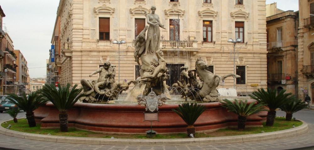 ufficio in vendita a Siracusa in zona Isola Ortigia