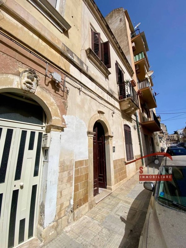 appartamento in vendita a Siracusa in zona Borgata