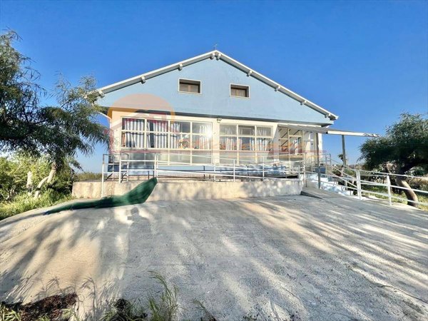 casa indipendente in vendita a Siracusa in zona Belvedere