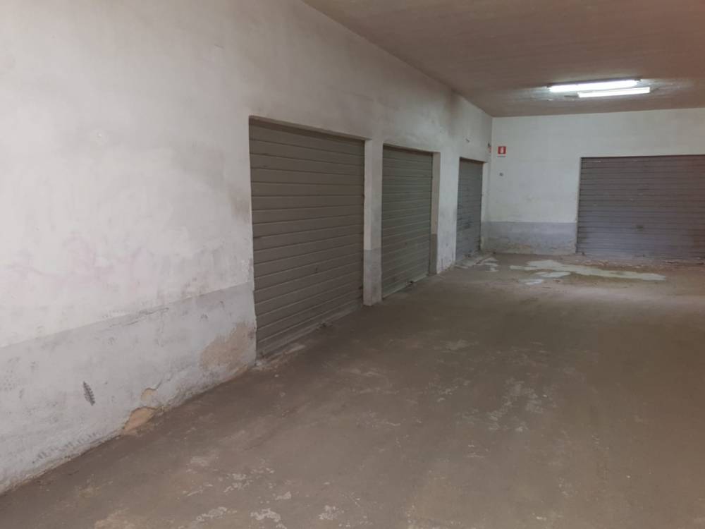 locale di sgombero in vendita a Siracusa in zona Belvedere