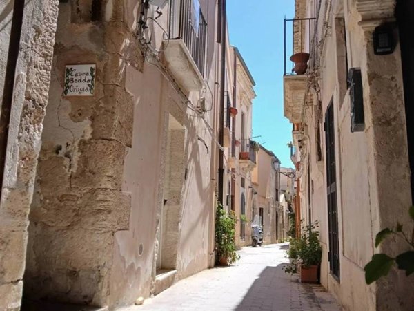appartamento in vendita a Siracusa in zona Isola Ortigia