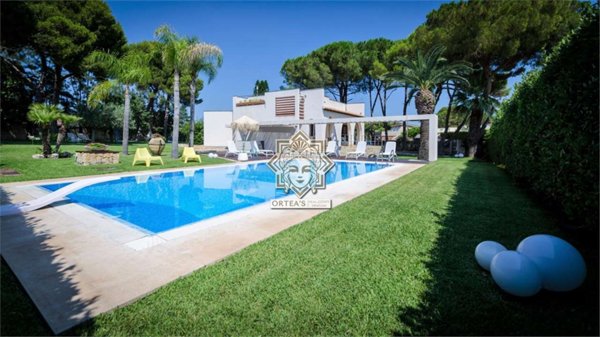casa indipendente in vendita a Siracusa in zona Fontane Bianche