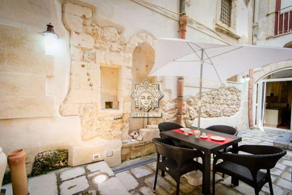 appartamento in vendita a Siracusa in zona Isola Ortigia
