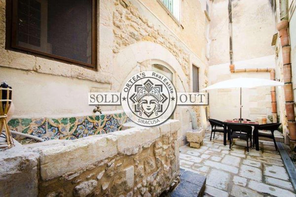 appartamento in vendita a Siracusa in zona Centro Città