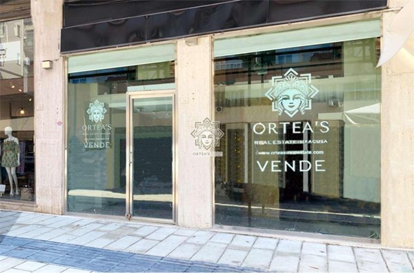 pentavano in vendita a Siracusa in zona Centro Città