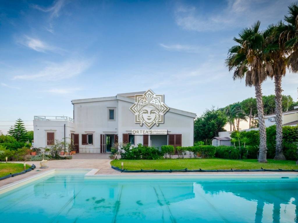 casa indipendente in vendita a Siracusa in zona Isola / Plemmirio