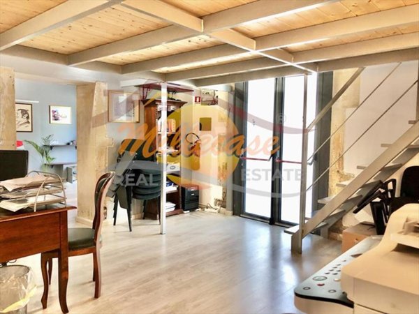 appartamento in vendita a Siracusa in zona Borgata