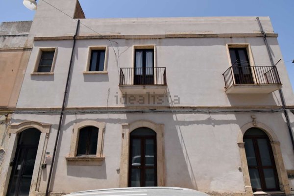casa indipendente in vendita a Siracusa in zona Borgata